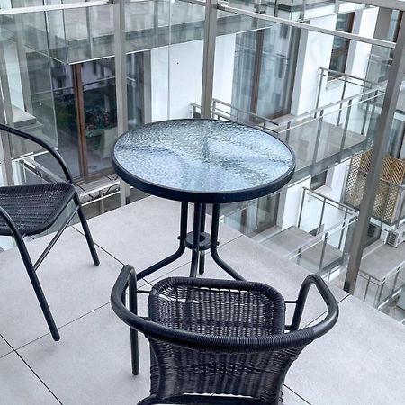 ורשה Comfortable 1-Room Apartment Close To The Center מראה חיצוני תמונה